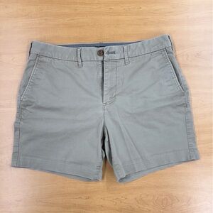 Express Men's Olive Green Flat Front Shorts